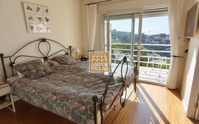 A beautiful bungalow located next to the Altea Golf Club.